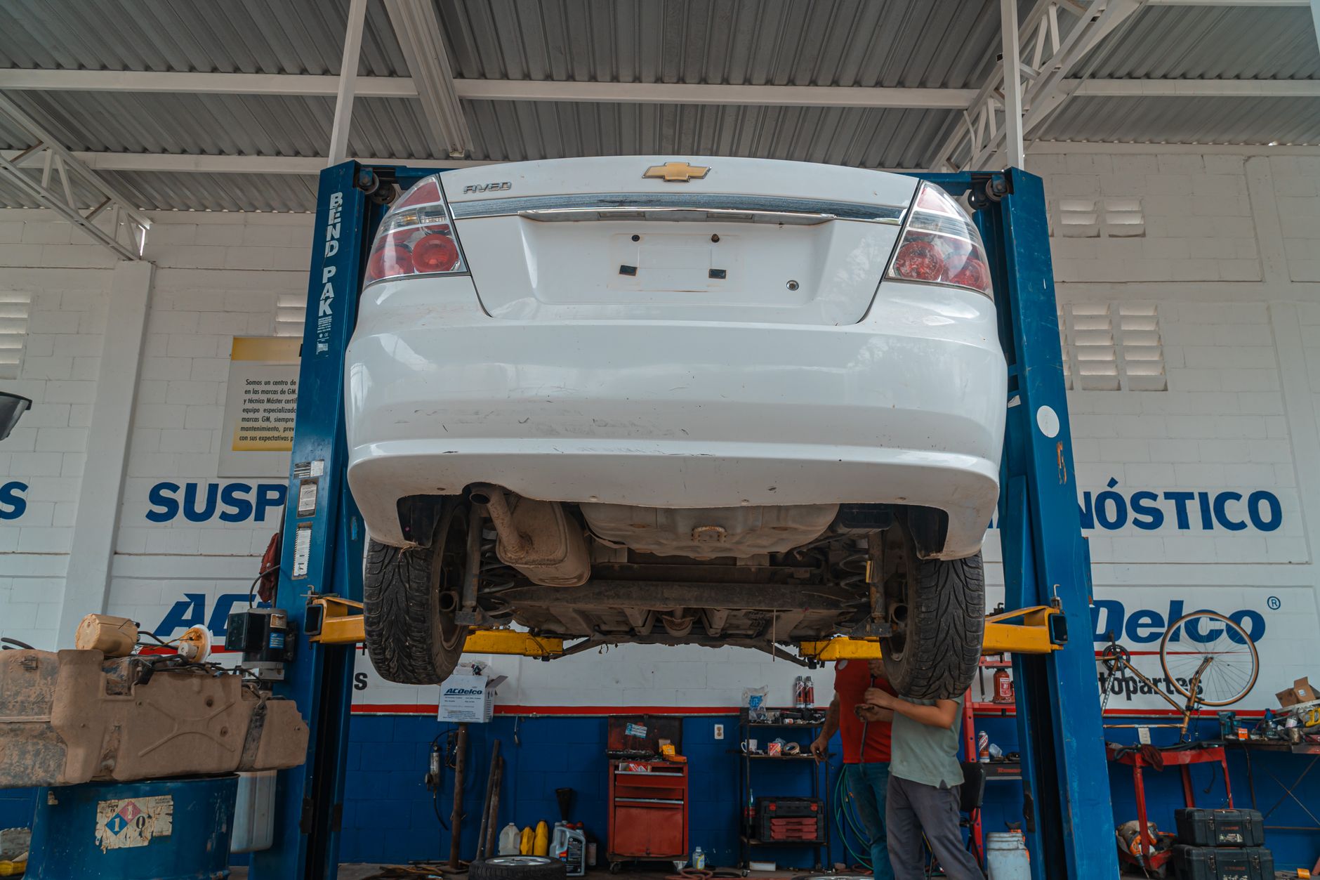 Descoperă cele mai inedite service-uri auto din lume: Curiozități și inovații în lumea reparațiilor auto