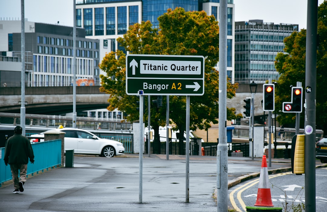 Photo driving intelligently urban routes