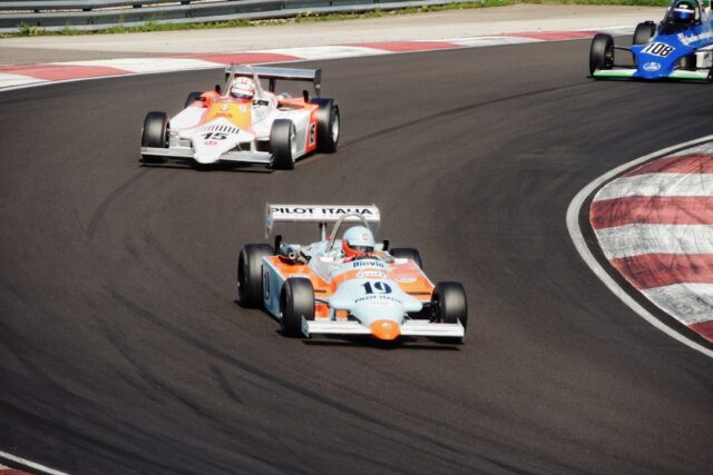 Photo racing regulations