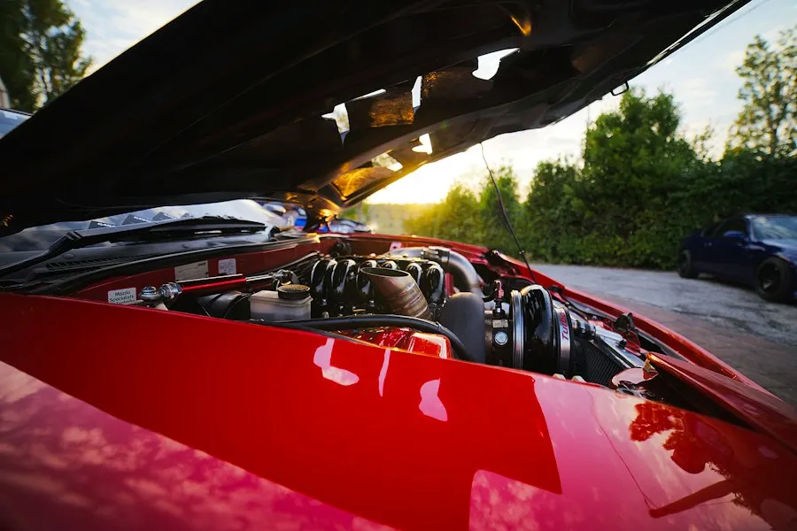 Photo sports car mechanical mistakes